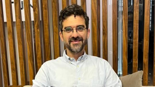 مخرج ريفو يكشف تفاصيل المسلسل: صورنا لقطات الألفينات في المساء