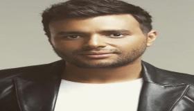 رامي صبري يحتفل بتصدر “انتي جنان” الأغاني العربية على سبوتيفاي