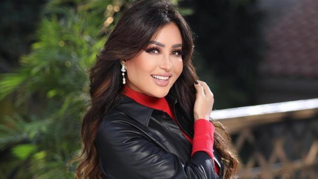 لطيفة تروج لكليبها الجديد بـ”فوتوسيشن” مميز