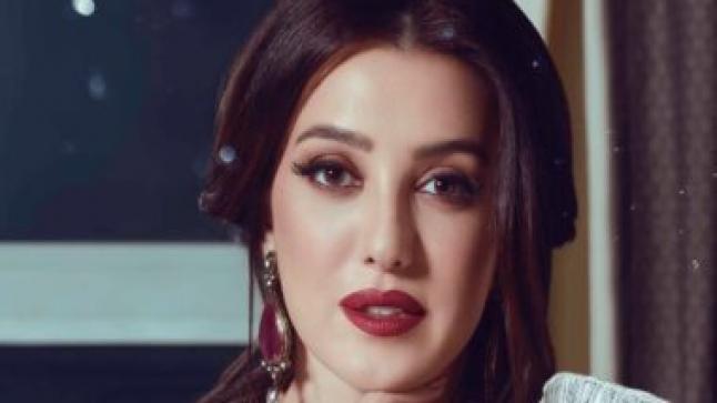 الفنانة كندة علوش تنشر رسالة تهنئة بمناسبة شهر رمضان للجمهور