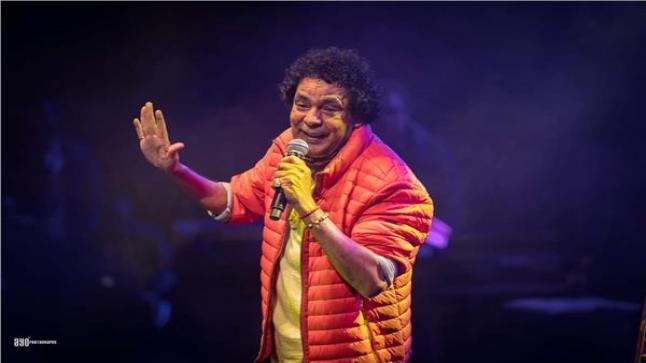 محمد منير يعلق بشعوره بالأمان بإجراءات الحكومة بشأن أزمة كورونا